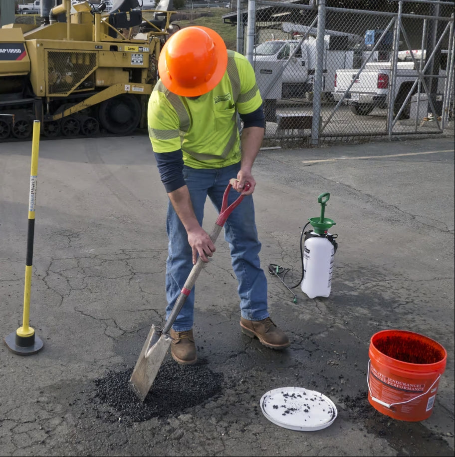 Aquaphalt 4.0 Black Water-Based Asphalt and Concrete Patch 3.5 gal